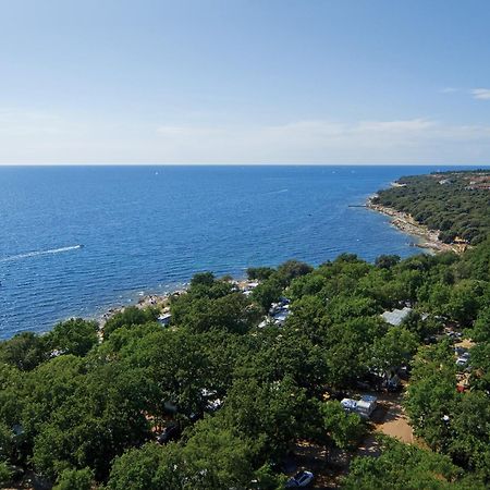 Fkk Adriatika In Fkk Solaris Naturist Resort Poreč Buitenkant foto