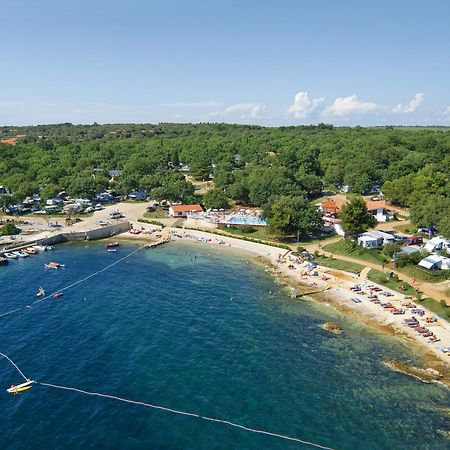 Fkk Adriatika In Fkk Solaris Naturist Resort Poreč Buitenkant foto