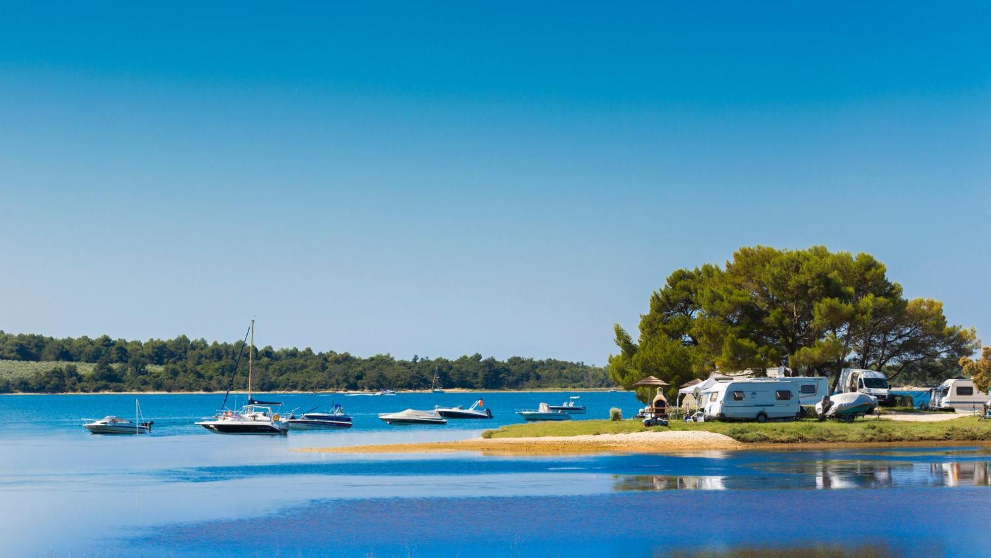 Fkk Adriatika In Fkk Solaris Naturist Resort Poreč Buitenkant foto
